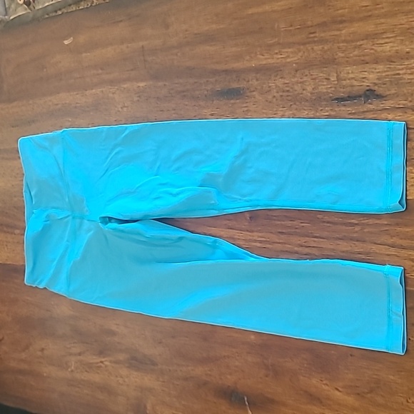 Athleta Pants - Athleta Ultra High Rise Capri Xxs.  Like New